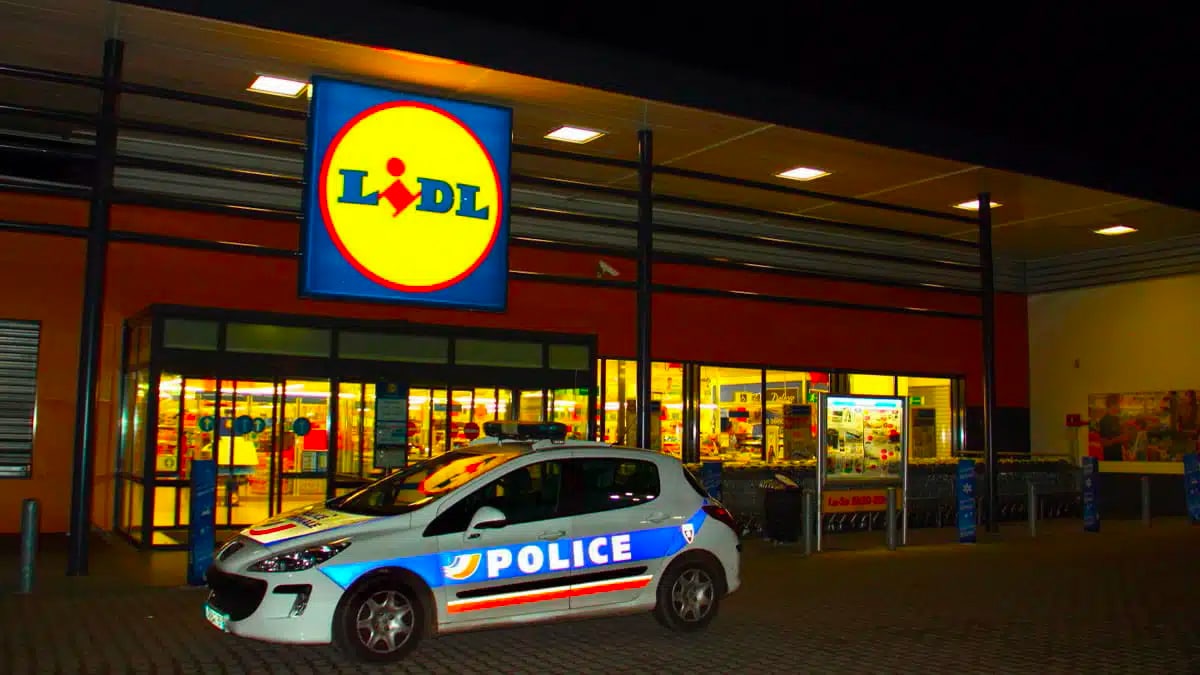 Elle va chez Lidl faire ses courses et voit rouge pour une raison totalement improbable