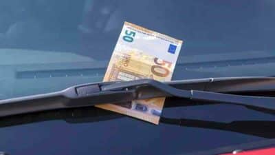 Automobilistes : attention, la fraude aux billets de 50€ fait des ravages, la police met en garde