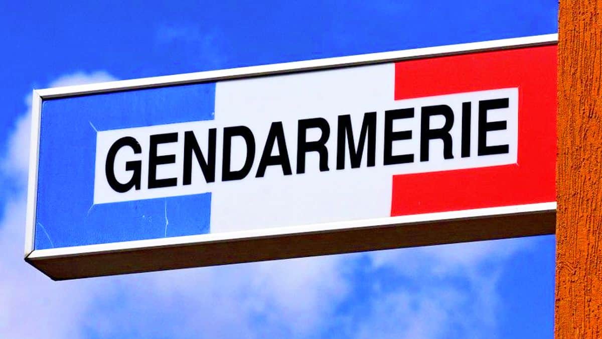 Cette nouvelle arnaque virulente en France fait rage, la gendarmerie lance l’alerte