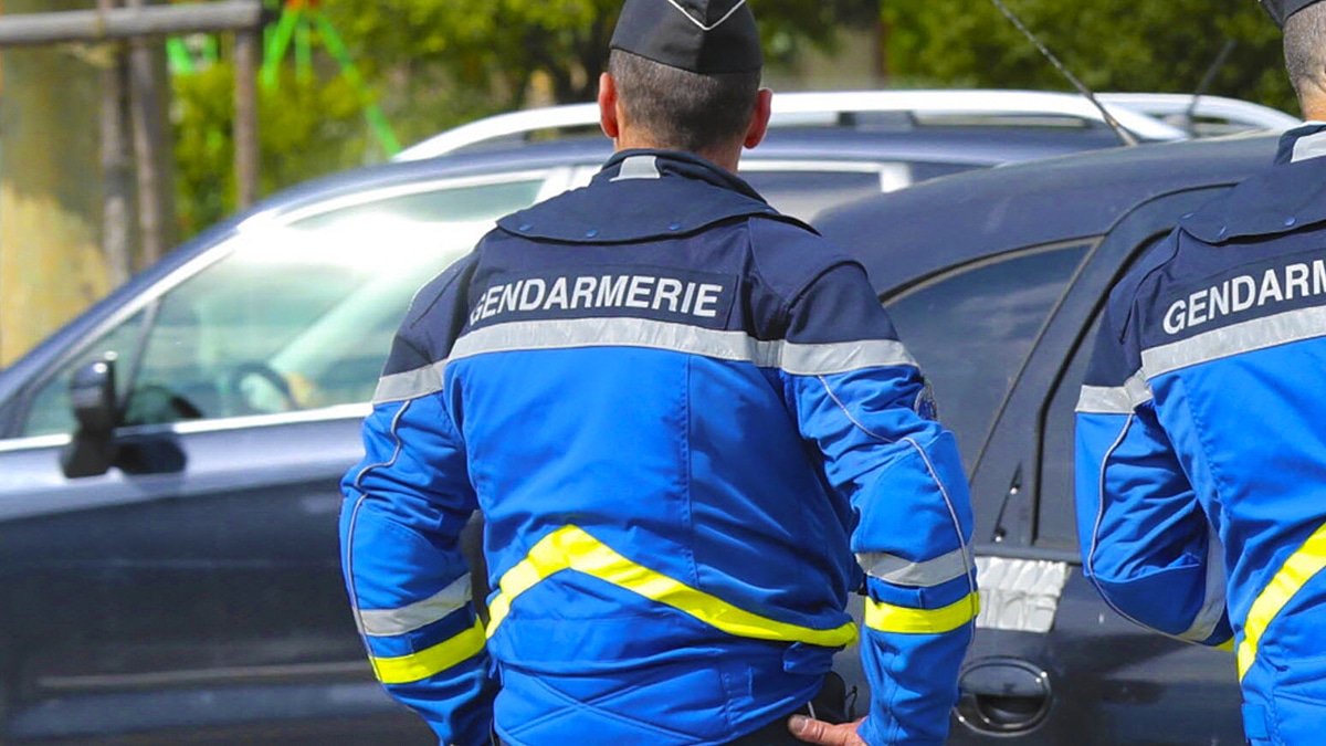 Automobilistes : lourde amende en cas de dépassement de ce type de véhicule, tout le monde le fait