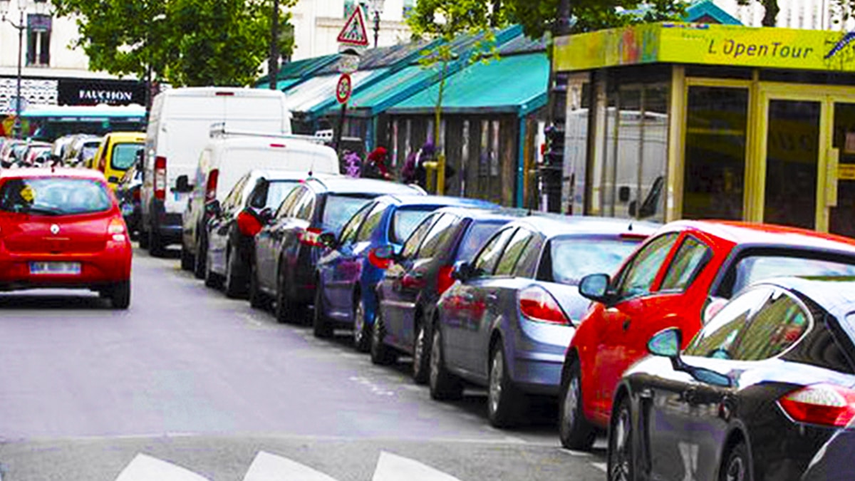 Automobilistes : cette grosse amende si vous stationnez de cette façon sur une place autorisée