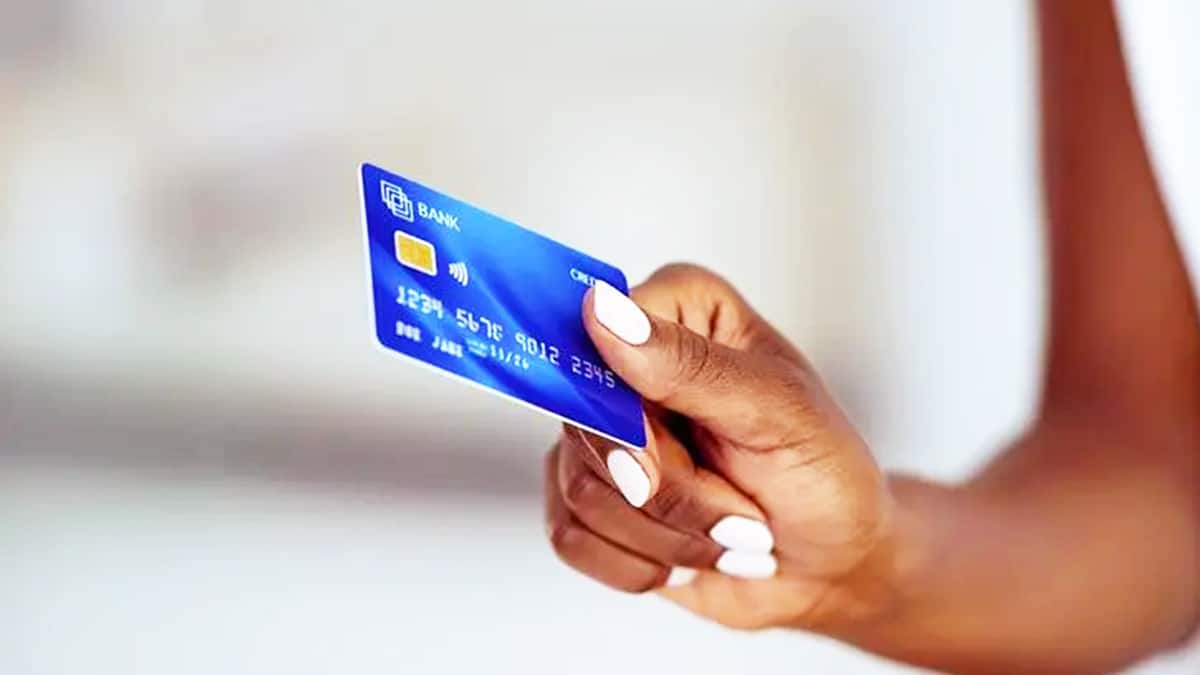 Des millions de cartes bancaires bloquées le mois prochain pour tous ces Français, méfiez-vous