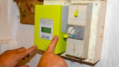 Compteurs Linky : 70 000 € et une Audi saisis à cause de cette pratique que beaucoup font