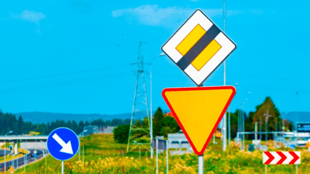 De nombreux conducteurs ne connaissent pas la signification de ce panneau, il avertit d’un danger