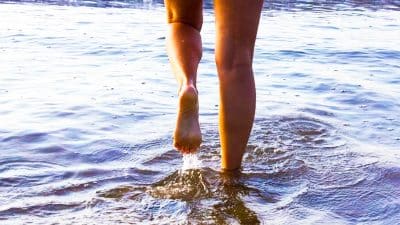 Les vacances approchent, ne faites surtout pas cette erreur après votre baignade, ce geste est très important
