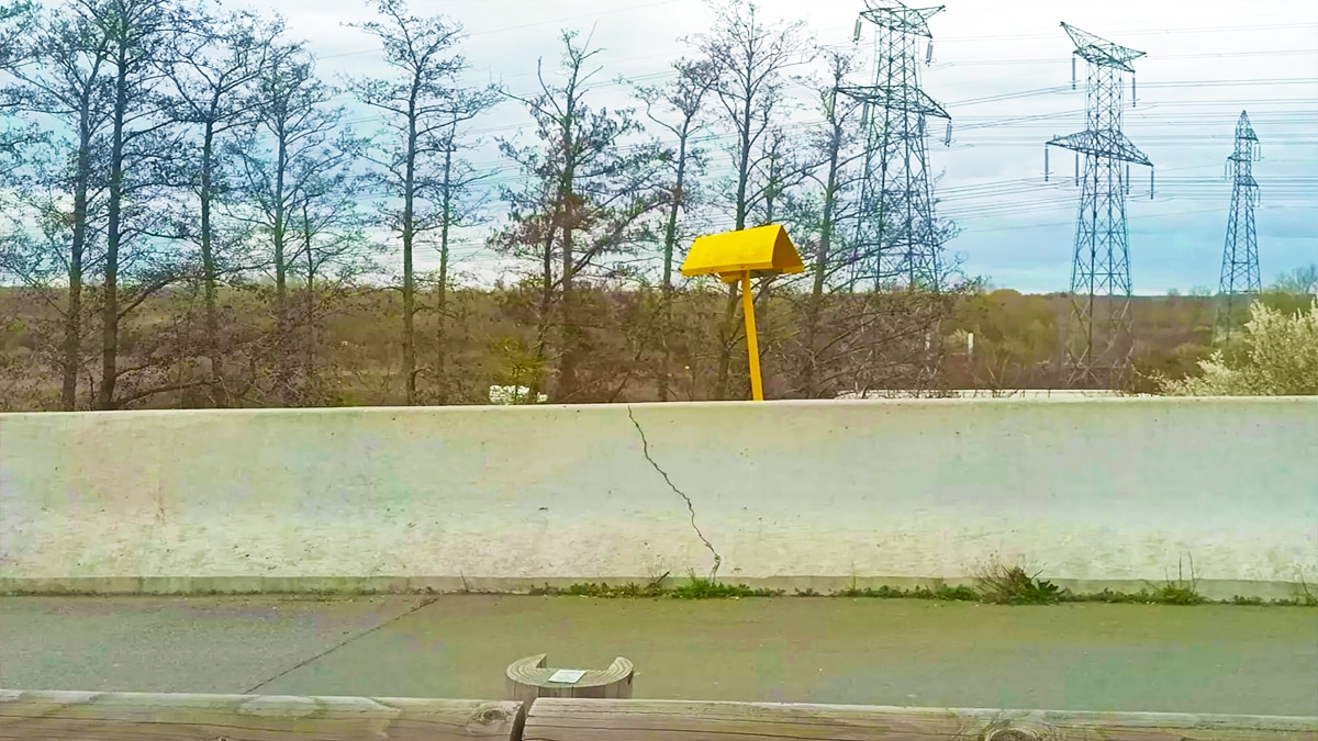 La signification ce poteau jaune sur toutes les routes à absolument connaître