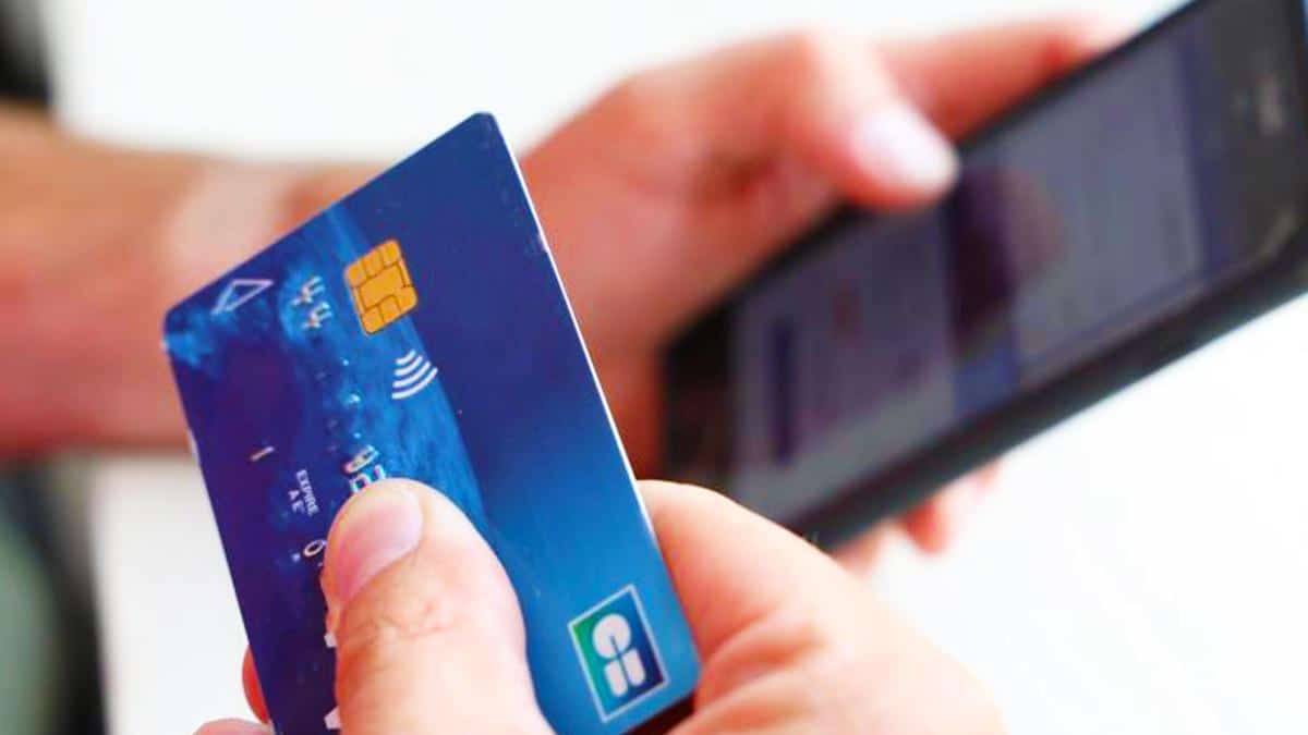 Cette arnaque redoutable et bien ficelée par SMS peut vider votre compte : comment vous protéger