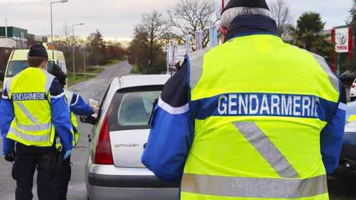 Cette mauvaise habitude des automobilistes est passible d’une amende de 1500 € et 6 points en moins