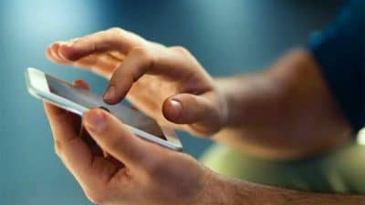 Cette nouvelle arnaque téléphonique peut vous coûter une véritable fortune: comment l’éviter