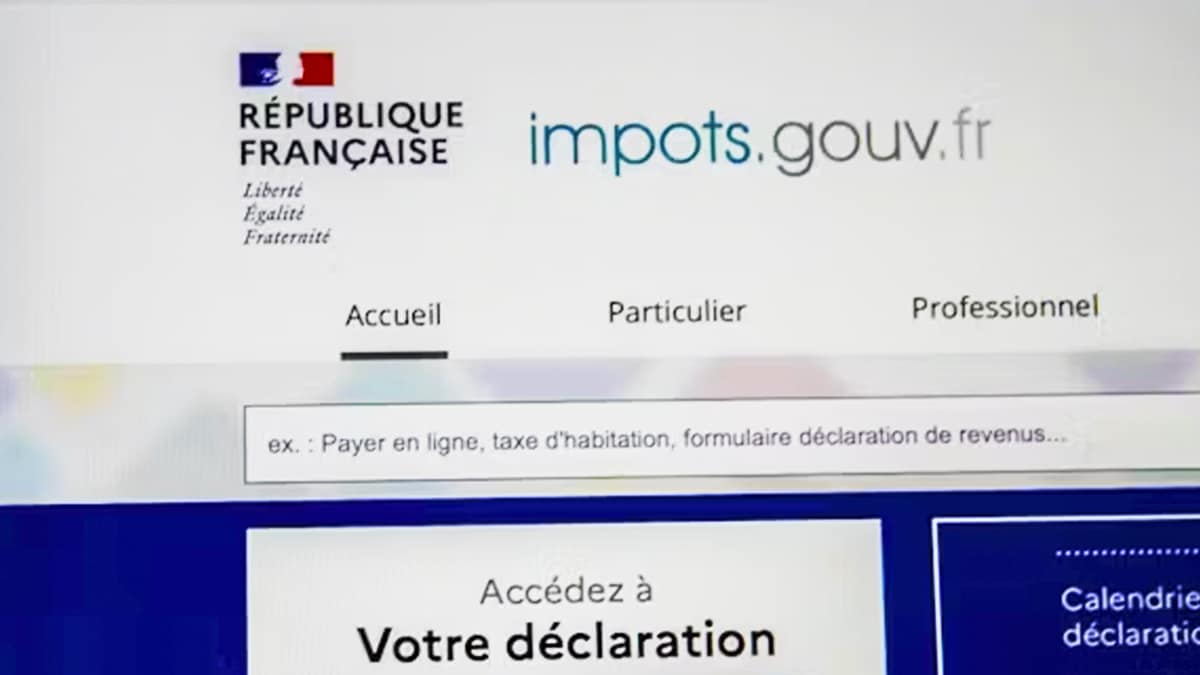 Impôts : cette case que tout le monde oublie pour se faire rembourser les frais bancaires