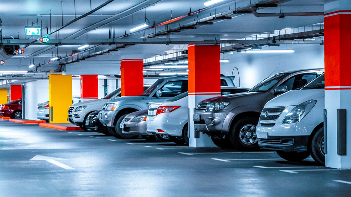 L’arnaque dangereuse dans les parkings fait des ravages : les seniors tombent dans le piège