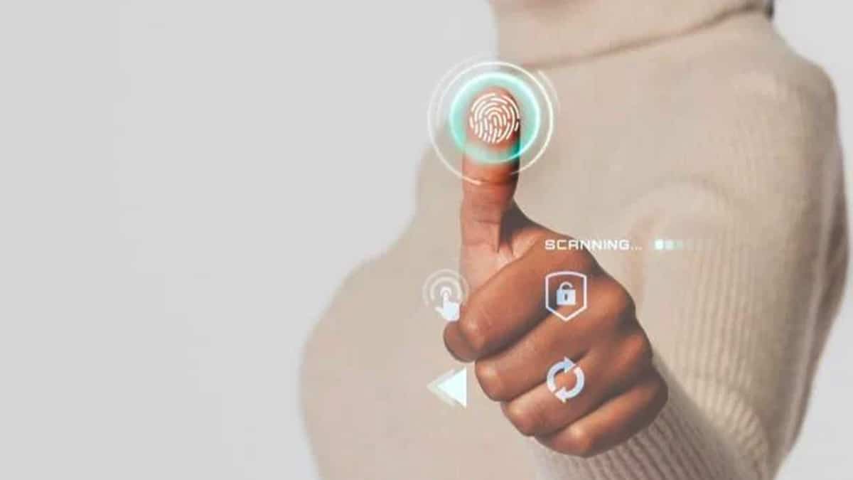 Ni CB ni téléphone : ce nouveau moyen de paiement sans contact débarque en France