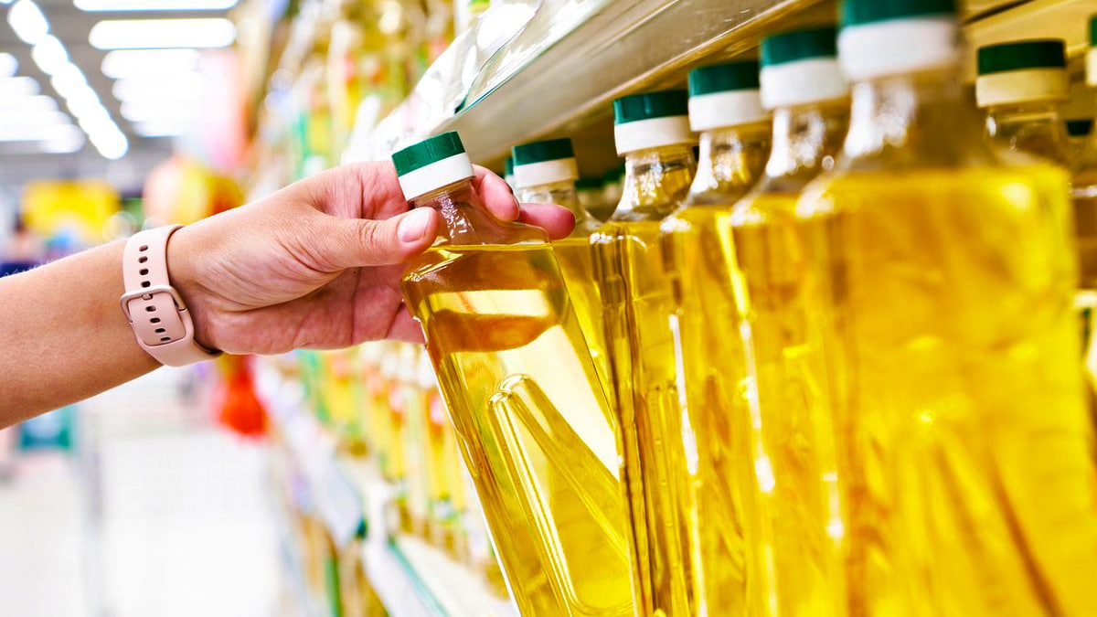Ni Lidl ni Leclerc : ce supermarché propose une huile d’olive extra vierge bio à 6,31 €