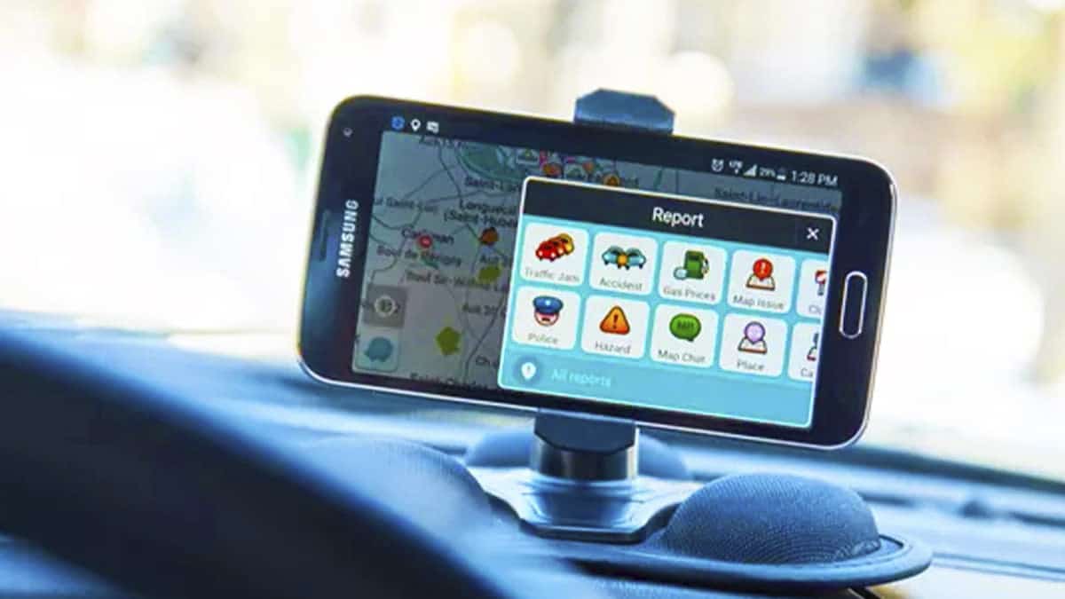 Automobilistes : Waze, le nouvel outil des escrocs pour vous arnaquer sur l’autoroute, voici comment