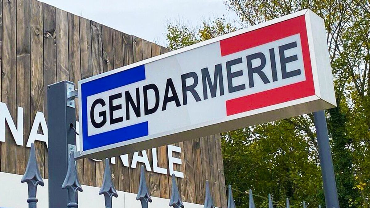 La gendarmerie alerte : cette arnaque dangereuse peut vider votre compte bancaire en 1 seul appel