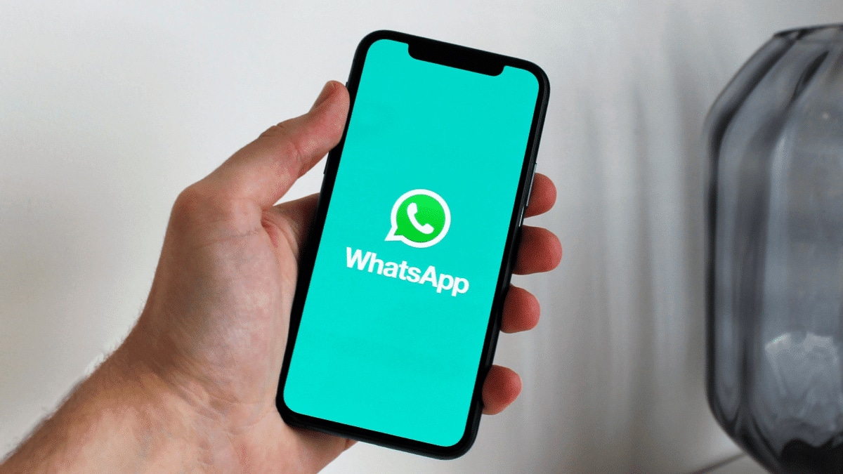 L’arnaque dangereuse WhatsApp qui vole vos coordonnées bancaires d’un simple clic