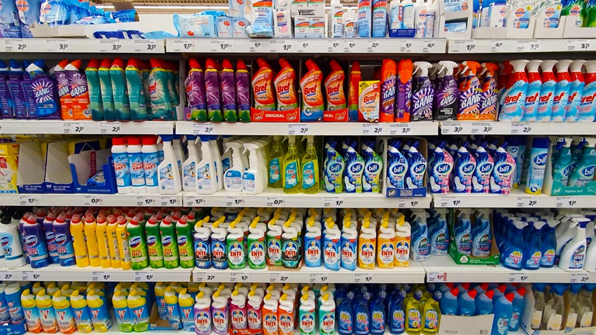 Un plombier lance l’alerte sur ce produit que tout le monde utilise : il devrait être interdit