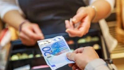 Vous ne pourrez plus payer en argent liquide dès cette date, restez attentif