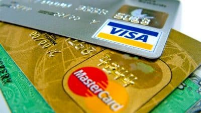 Carte bancaire : voici celle que vous devez choisir pour ne surtout pas vous faire avoir