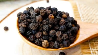 Le détail à vérifier lorsque vous achetez du poivre au supermarché pour ne pas vous faire arnaquer